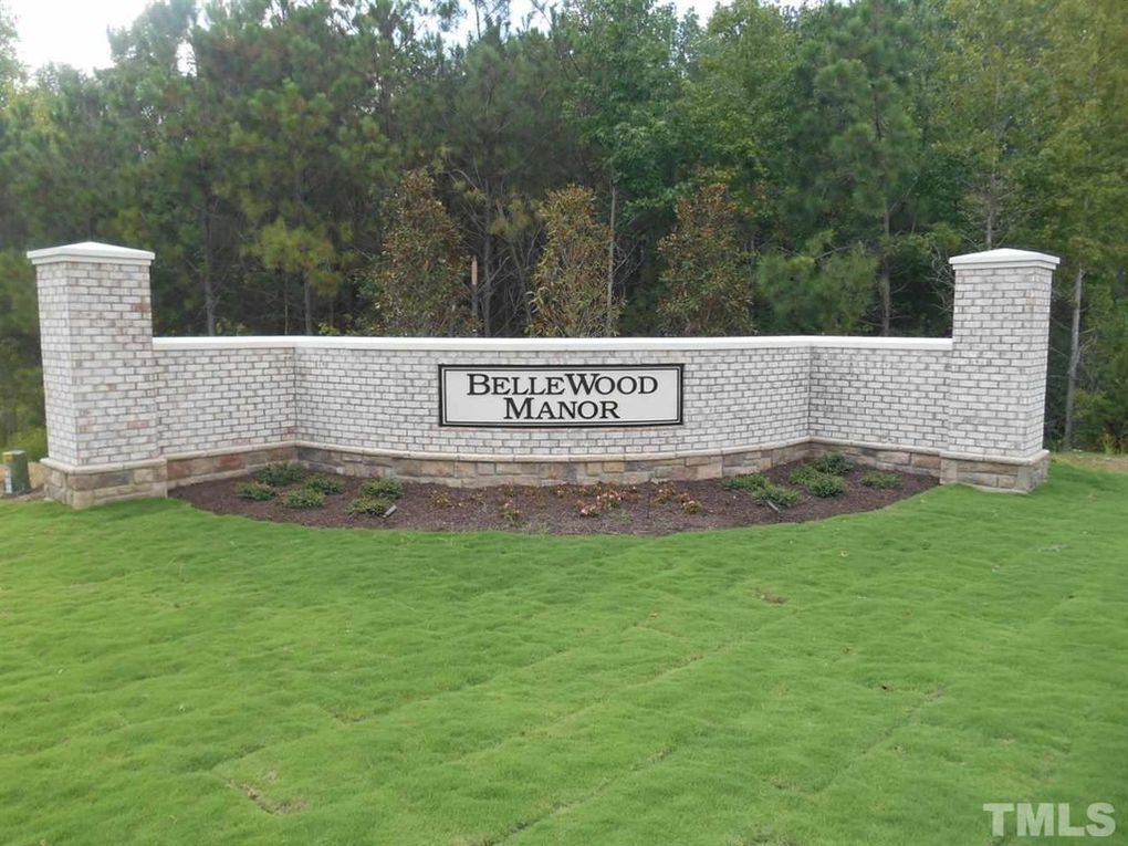 Entrance to Bellewood Manor - Custom Homes in  Cary NC